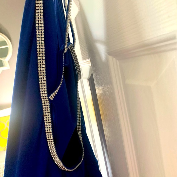 3/$20🍁FORMAL DRESS - Picture 9 of 9